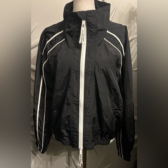 NWT FP Movement SZ M black/white dual direction, zip front jacket w/pockets. - Picture 9 of 14